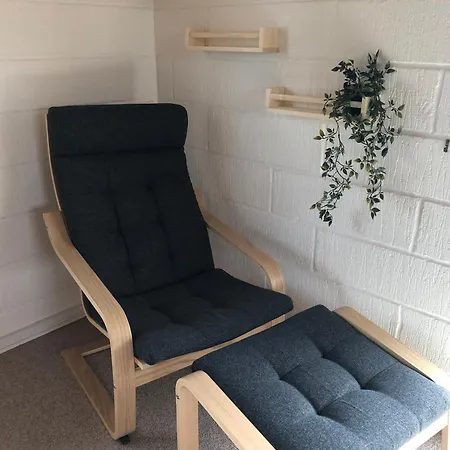 Cosy For 6 Near Beachsea