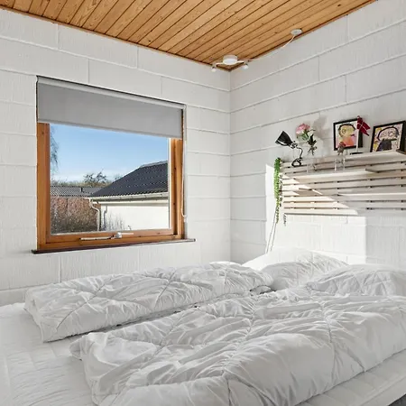 Cosy For 6 Near Beachsea * Skovbyballe