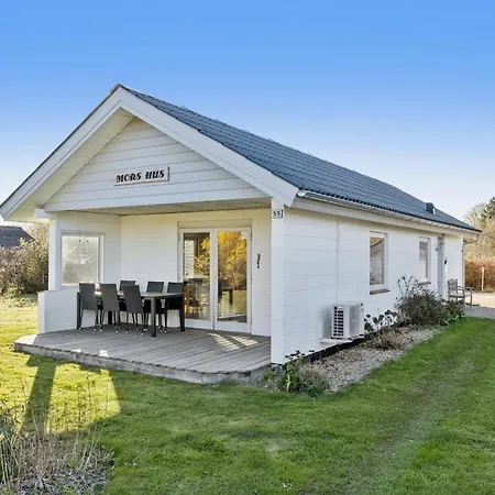 Cosy For 6 Near Beachsea Holiday home Skovbyballe