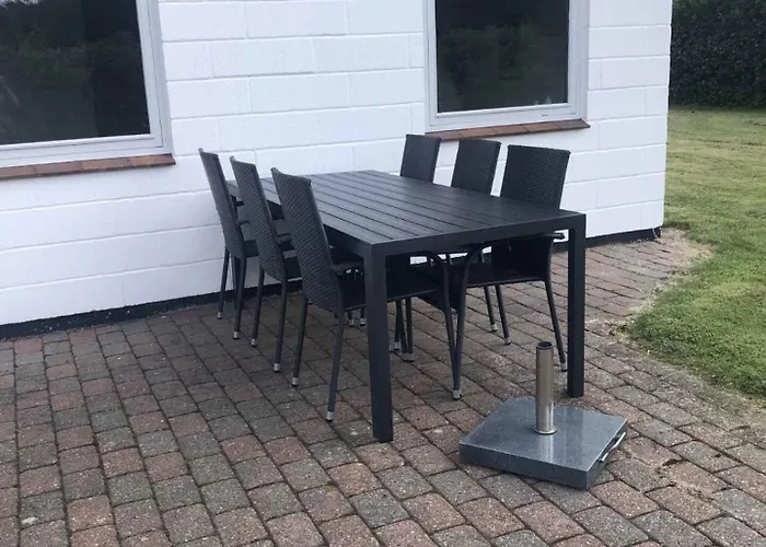 Cosy For 6 Near Beachsea Nyaraló Skovbyballe